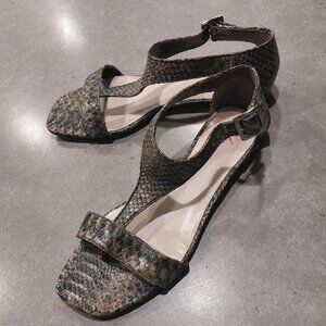 NINE WEST Women's Faux Snakeskin Thong/Ankle Strap Sandals - Tan/Black - Sz 8.5M